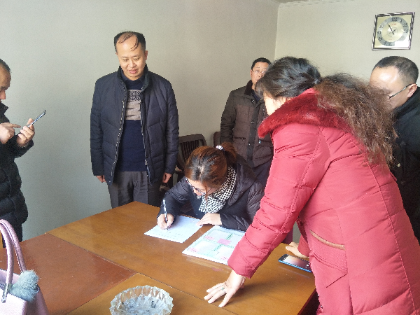 农业部蚕桑产业产品质量监督检验测试中心有关专家到我省抽查蚕种质量及指导蚕种生产